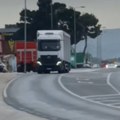 Nesvakidašnja scena kod Mostara! Kamiondžija primetio nešto neobično pa naglo zakočio, niko živi se nije bunio, narod…