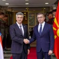 Crvene linije Skoplja Briselu: Severna Makedonija za članstvo u EU postavila granice koje se tiču zahteva za identitetske…