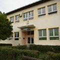 Opština Beočin ulaže u školske objekte - radovi na renoviranju škole u Suseku pri kraju