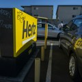 Hertz smanjuje broj električnih vozila i redukuje troškove