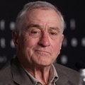 „Ne dižem ništa teško" – Robert de Niro priznao da ćerki ne menja pelene