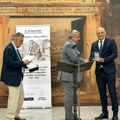 Naši slavni preci zadužili su nas da negujemo sećanja na velika stradanja i pobedu: Otvorena izložba „Simboli stradanja…