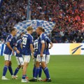 Prvo, pa muško: Vratila se "Cvajta", Šalke slavio u derbija dva velikana na otvaranju sezone u Nemačkoj!