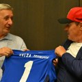 Južnjačka posla! Evo šta je Piksi doneo Pešiću i košarkašima: "Pa, da se okrepe malo..." (foto)