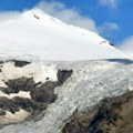 "Raspašće se na dva dela": Katastrofa na austrijskim Alpima: Glečeri se dezintegrišu pred našim očima, naučnici uputili…