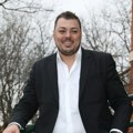 Policija mu pisala kaznu od šest cifara Sloba Vasić u pijanom stanju skinut sa leta i smešten u Lazu, a probleme dugo niže…