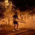 Stravičan bilans haosa u Francuskoj! Jedan navijač mrtav, 780 uhapšenih – tinejdžer (17) završio u komi!