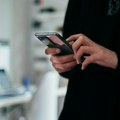 Kako mobilni telefoni ubijaju poslovno i privatno umrežavanje