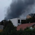 Požar na divljoj deponiji u Pančevu: Centar grada pod zavesom dima, širi se nesnosan smrad paljevine (video)