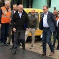 Ministar Vesić obišao radove na putu Laćarak Čalma: Za poboljšanje lokalnih puteva u Sremskoj Mitrovici uloženo 600…