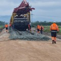 NA LICU MESTA: Rekonstrukcija pruge Niš – Dimitrovgrad. Dan 216. Urađeno 13,5 kilometara! Rade Trejsi i Han put!