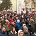 FOTO Reka ljudi na protestu u Čačku, reporter TV Nova: „Ni 5. oktobra nije bilo ovoliko ljudi. Niko danas nije ostao u svom…