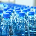 Makronova vlada prikrila ilegalni tretman flaširane vode Nestle