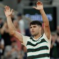 Epski preokret alkaraza: Španac osvojio Rolan Garos! Karlitos posle 0:2 spasao tri meč lopte i okrenuo "dopingovanog" Sinera