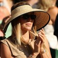 Neprikosnovena elegancija Vimbldona: Jelena Đoković pobedila Engleskinje u njihovoj igri, ovaj detalj je sve