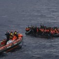 Španija: Najmanje 54 deteta i 30-ak odraslih plivalo po magli iz Maroka ka Seuti