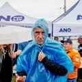 Babiš napadnut na predizbornom skupu! Udarili ga u glavu metalnim predmetom, bivši premijer Češke hospitalizovan