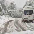 Sneg u ivanjičkom kraju paralisao puteve, Golija i Brus bez struje