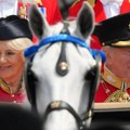 Britanski kralj objavio da je platio porez i da neće živeti u Bakingemskoj palati