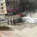 Vozilo se samo kretalo na nizbrdici u centru Pokuplja, udarilo u metalni stubić