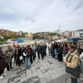 „Budite sa nama, a ne pored nas”: Snažna poruka sa obeležavanja Dana belog štapa u Užicu