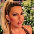 (Foto) minijaturni struk silikone bacio u drugi plan: Jovana Jeremić ponovo podigla temperaturu u jutarnjem programu: Svima…