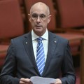 Australijski senator izbačen iz stranke nakon optužbi za seksualno napastvovanje