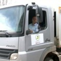 Kosovo: Zbog štrajka i otkaza radnika direktor vozi kamion za odvoženje smeća