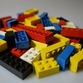 Lego izbacuje foslina goriva iz proizvodnje kockica: Umesto njih koristiće recikliranu plastiku