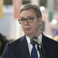 Rusi na društvenim mrežama kritikuju Vučića: „Zaharova je bila u pravu kad ga je uporedila sa Šeron Stoun iz Niskih…