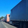 Protest prevoznika u više gradova BiH, stvaraju se gužve na putevima i graničnim prelazima