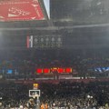 Grobari pred meč sa Parizom razvili transparent za generala Nebojšu Pavkovića, Arena obojena u srpsku trobojku