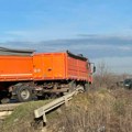 Vozač kamiona očajnički pokušavao da izbegne auto: Da li je ovo uzrok stravičnog udesa na Ibarskoj?