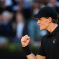 Siner slavljem u Rimu osvojio zlatni masters i postao prvi Italijan sa titulom nakon 1976.