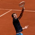Senzacija u Parizu: Medvedev eliminisan!