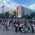 FOTO: Roditelji učenika Jovine gimnazije ponovo protestovali ispred Mašinske