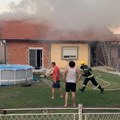 Vatrogasac gasio požar na Stolovima, dok su kolege spasavale njegov dom