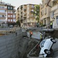 Dan posle urušavanja u Vojvode Vlahovića: Bageri nanose zemlju, ulica zatvorena za saobraćaj, a mnoga pitanja ostaju otvorena…