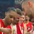 Poseban dan za košarkaša Zvezde, od Delija dobio pesmu i tortu za rođendan, cela Arena mu pevala