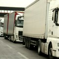 Stanje na putevima: Gužva na Horgošu i Batrovcima, kamioni u koloni čekaju nekoliko sati