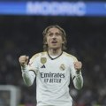 Modrić dobio neočekivanu ponudu zbog koje bi mogao da završi karijeru?!