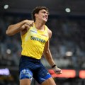Švedski atletičar opet pomera granice: Duplantis oborio svetski rekord u skoku motkom