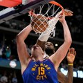 Jokić celu noć zakucavao, Denver pobedio Lejkerse (video)