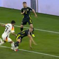 Krvnički start škotskog fudbalera nad Gundoganom: Dobro mu je noga ostala čitava, Nemci dali treći gol!
