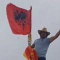 Sukob makedonaca i Albanaca na Korabu Skinuli im zastavu sa vrha planine, oglasilo se Skoplje
