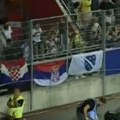 Ovo može samo u jednom klubu: Zastave Srbije, Hrvatske i iz BiH jedna pored druge na tribinama