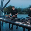 Novosadski duo Utopia na atraktivnim kulturnim lokacijama izvodi neobične muzičke performanse (VIDEO)