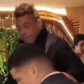 Legendarni Ronaldo usnimljen "mortus" pijan, dok ga navijači teraju iz kluba on ne može da stoji na nogama