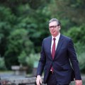 Vučić stigao u Niš: Sleteo na aerodrom "Konstantin Veliki"