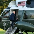 Tajna služba sprečila veći incident: Muškarac laserom "gađao" Trampov helikopter